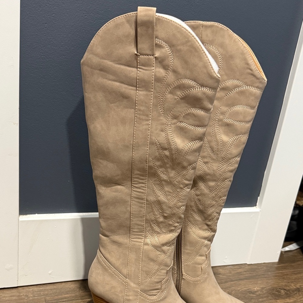 Pink Lily Shania Tan Knee-High Women's Cowboy Boots 8.5 New - Picture 2 of 16